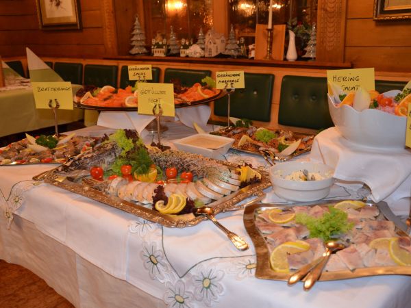 hotel-zugspitze-lermoos-buffet-aschermittwoch-22.jpg